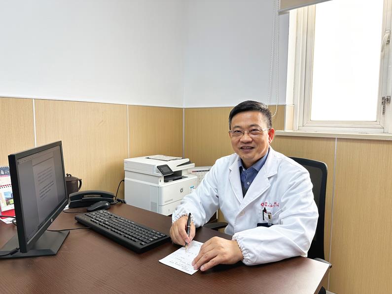 立异药培莫沙肽天下医保首张处方在沪开出，，，，填补我国肾性血虚治疗月制剂空缺